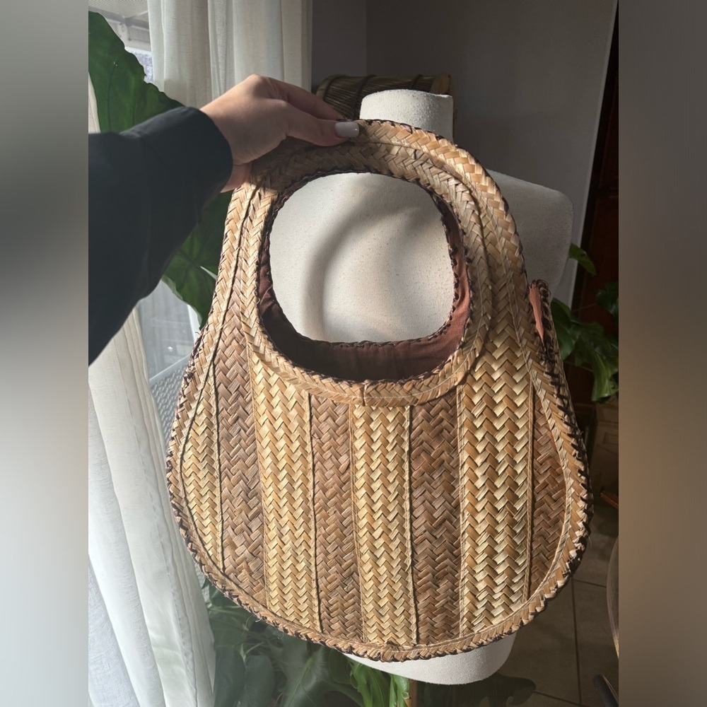 Rattan woven bag - Picture 1 of 5